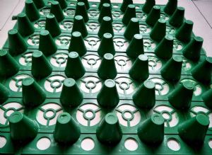 定期检测维修可有效提高塑料排水板生产设备的生产效率